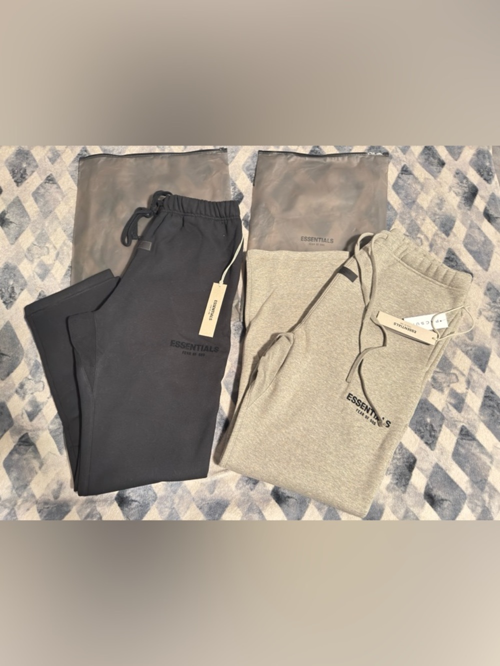 Kit Essentials Sweatpants & Joggers - Black and Gray Set